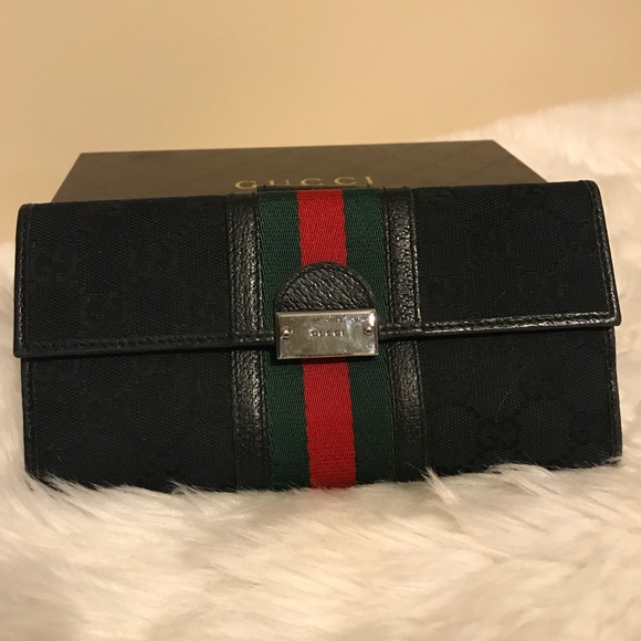 Gucci - Picture 2 of 2